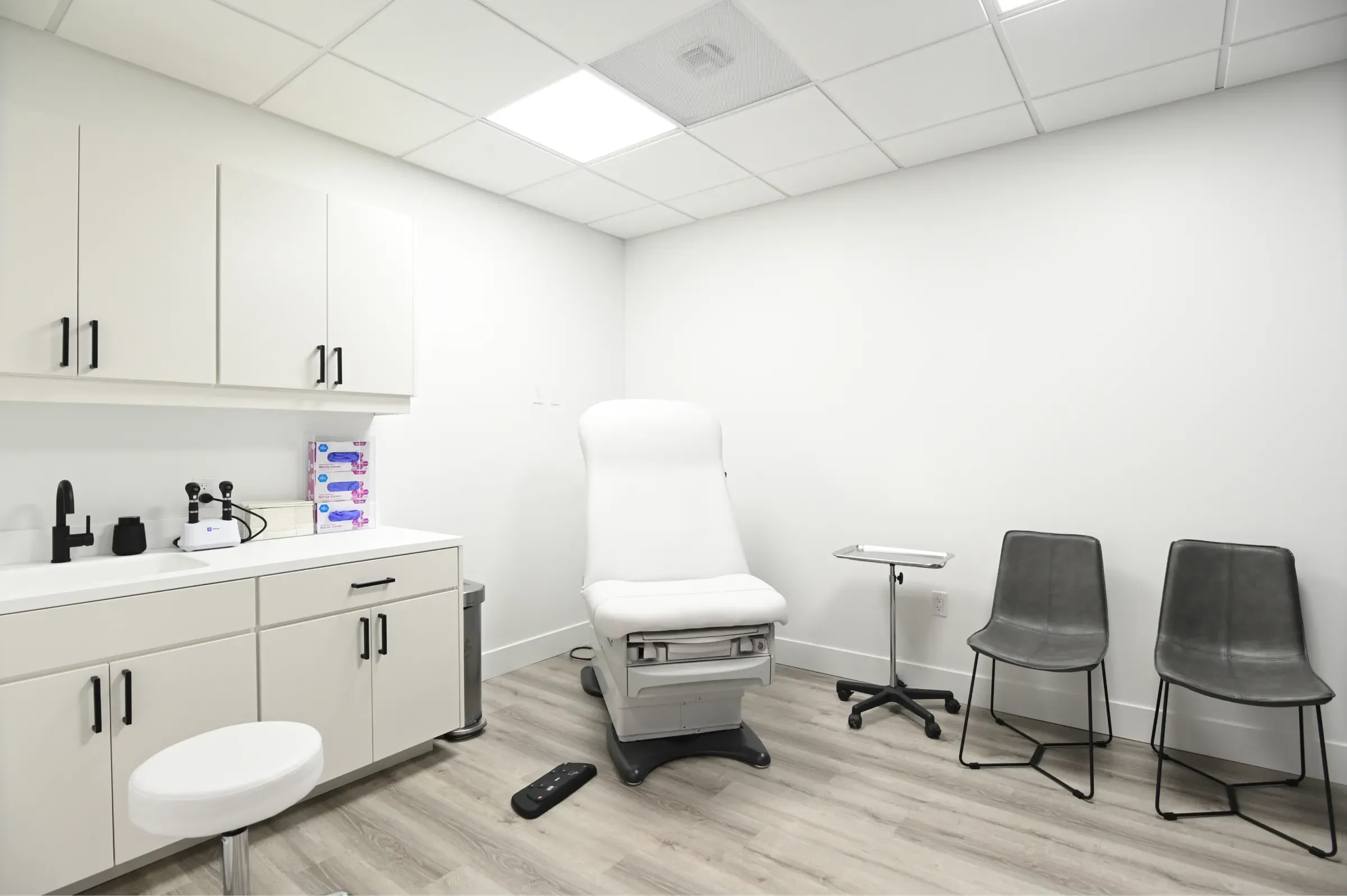 Calabasas Medicine Group clinical room